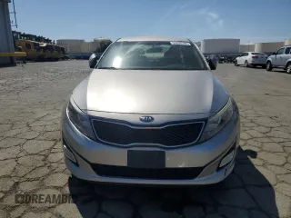 2015 Kia Optima LX z VIN 5XXGM4A72FG451508, wystawiony jako Copart lot #55628795 z przebiegiem 125 947 mil mil oraz Szkoda całkowita • Salvage title. Historia ofert i sprzedaży dostępna na DreamBid. Obrazek 5.