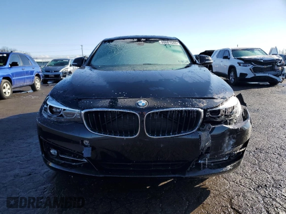 2018 BMW 3 Series 330i xDrive with VIN WBA8Z9C50JG827927, listed as a Copart auction lot 88681345 with 21,245 mi miles and Salvage Title. Bid and sale history available at carsss.com. Image 5.