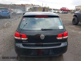 2013 Volkswagen Golf w/Conv & Sunroof with VIN WVWBB7AJXDW129305, listed as a IAAI auction lot 40969385 with 79,953 mi miles. Bid and sale history available at carsss.com. Image 17.