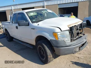 2010 Ford F-150 XL with VIN 1FTFX1CV5AKE80514, listed as a IAAI auction lot 40383433 with 142,072 mi miles. Bid and sale history available at carsss.com. Image 1.