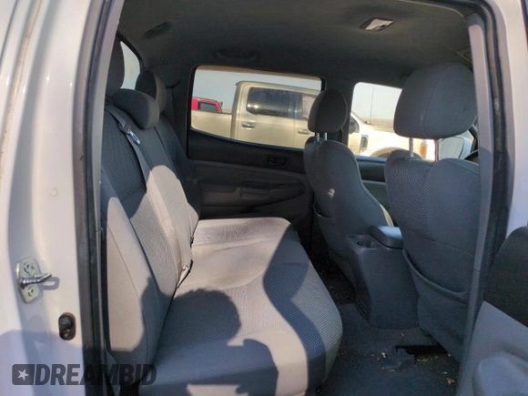 2006 Toyota Tacoma z VIN 5TEMU52N76Z249187, wystawiony jako Copart lot #53511195 z przebiegiem 247 808 mil mil oraz Szkoda całkowita • Salvage title. Historia ofert i sprzedaży dostępna na DreamBid. Obrazek 10.
