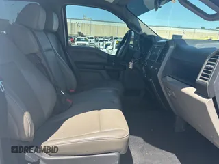 2022 Ford F-350 XL with VIN 1FT8W3BT7NEC73201, listed as a Copart auction lot 54583985 with 166,621 mi miles and Clean Title. Bid and sale history available at DreamBid. Image 5.