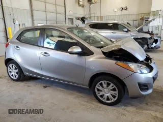 2013 Mazda 2 Sport z VIN JM1DE1KY9D0170567, wystawiony jako Copart lot #56267185 z przebiegiem 132 151 mil mil oraz Szkoda całkowita • Salvage title. Historia ofert i sprzedaży dostępna na DreamBid. Obrazek 4.
