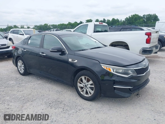 2017 Kia Optima LX z VIN 5XXGT4L36HG152832, wystawiony jako IAAI lot #42445597 z przebiegiem 183 875 mil mil oraz . Historia ofert i sprzedaży dostępna na DreamBid. Obrazek 1.