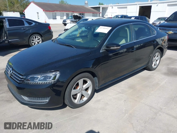 2012 Volkswagen Passat SE z VIN 1VWBH7A38CC063186, wystawiony jako IAAI lot #41700992 z przebiegiem 151 454 mil mil oraz . Historia ofert i sprzedaży dostępna na DreamBid. Obrazek 17.