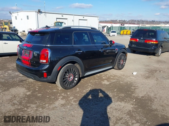 2018 MINI Countryman Cooper with VIN WMZYV5C35J3E03434, listed as a IAAI auction lot 40998800 with 133,501 mi miles and . Bid and sale history available at DreamBid. Image 4.