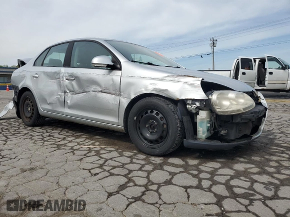2008 Volkswagen Jetta S z VIN 3VWHM71K18M167909, wystawiony jako Copart lot #53254605 z przebiegiem 138 440 mil mil oraz Szkoda całkowita • Salvage title. Historia ofert i sprzedaży dostępna na DreamBid. Obrazek 4.