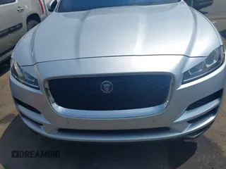 2019 Jaguar F-Pace 25t Premium z VIN SADCJ2FX2KA367462, wystawiony jako IAAI lot #42581132 z przebiegiem 98 706 mil mil oraz . Historia ofert i sprzedaży dostępna na DreamBid. Obrazek 12.
