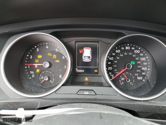 2018 Volkswagen Tiguan SEL with VIN 3VV3B7AX0JM207578, listed as a Copart auction lot 47988505 with 150,664 mi miles and Salvage Title. Bid and sale history available at carsss.com. Image 9.