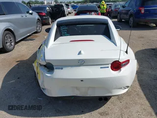 2020 Mazda MX-5 Miata Grand Touring с VIN JM1NDAM73L0414658, выставлен на аукционе IAAI как лот 42451595 с пробегом 73 339 миль миль и . История ставок и продаж доступна на DreamBid. Изображение 16.