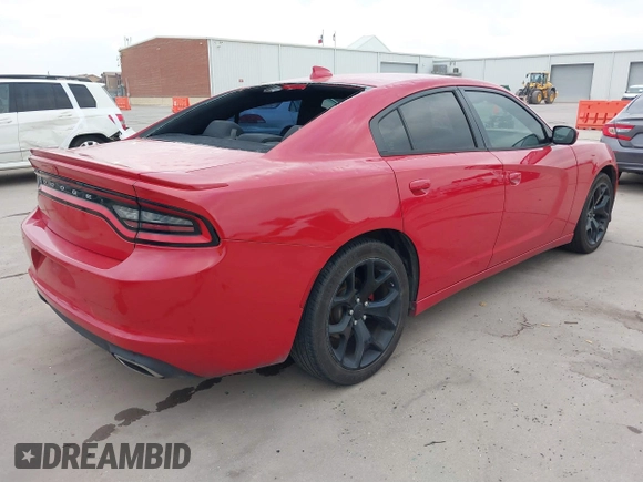 2015 Dodge Charger SXT z VIN 2C3CDXHG1FH901897, wystawiony jako IAAI lot #41795453 z przebiegiem 186 686 mil mil oraz . Historia ofert i sprzedaży dostępna na DreamBid. Obrazek 4.