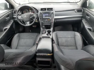 2015 Toyota Camry XLE z VIN 4T1BF1FK4FU985826, wystawiony jako Copart lot #55783835 z przebiegiem 214 790 mil mil oraz Czysty tytuł • Clean title. Historia ofert i sprzedaży dostępna na DreamBid. Obrazek 8.