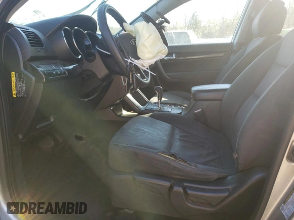 2013 Kia Sorento LX с VIN 5XYKT3A69DG423616, выставлен на аукционе Copart как лот 42883765 с пробегом 207 984 миль миль и Списание • Salvage title. История ставок и продаж доступна на DreamBid. Изображение 7.