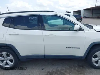 2018 Jeep Compass Altitude with VIN 3C4NJCBB7JT368604, listed as a IAAI auction lot 42092656 with 25,653 mi miles and . Bid and sale history available at DreamBid. Image 14.