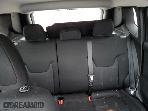 2017 Jeep Renegade Latitude z VIN ZACCJBBB2HPF77395, wystawiony jako Copart lot #46134285 z przebiegiem 104 757 mil mil oraz Szkoda całkowita • Salvage title. Historia ofert i sprzedaży dostępna na DreamBid. Obrazek 10.