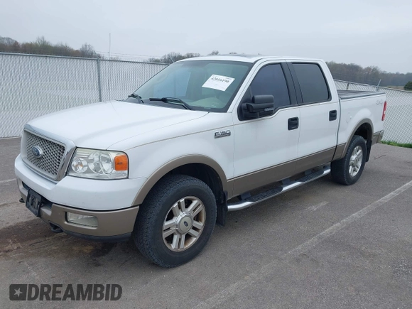 2004 Ford F-150 XLT with VIN 1FTPW14544KC72635, listed as a IAAI auction lot 42016190 with 212,694 mi miles. Bid and sale history available at carsss.com. Image 2.