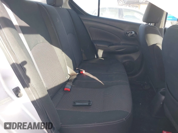 2019 Nissan Versa SV z VIN 3N1CN7AP4KL863069, wystawiony jako IAAI lot #41694007 z przebiegiem 131 141 mil mil oraz . Historia ofert i sprzedaży dostępna na DreamBid. Obrazek 8.