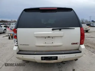 2008 GMC Yukon SLT w/4SB with VIN 1GKFC13J78R213048, listed as a Copart auction lot 88475205 with 186,715 mi miles and Salvage Title. Bid and sale history available at carsss.com. Image 6.