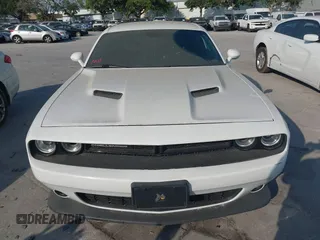 2016 Dodge Challenger R/T Scat Pack z VIN 2C3CDZFJ5GH289781, wystawiony jako IAAI lot #42098014 z przebiegiem Nie podano mil oraz . Historia ofert i sprzedaży dostępna na DreamBid. Obrazek 11.