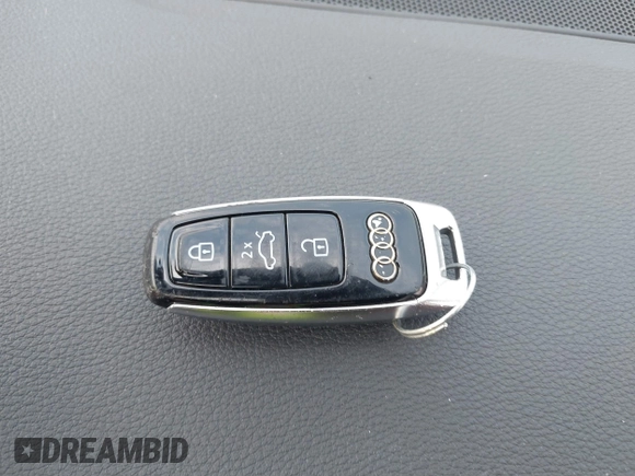2021 Audi Q8 Premium Plus z VIN WA1EVAF17MD007971, wystawiony jako IAAI lot #41511948 z przebiegiem 60 025 mil mil oraz . Historia ofert i sprzedaży dostępna na DreamBid. Obrazek 11.