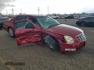 2008 Cadillac DTS 1SD z VIN 1G6KD57Y28U173094, wystawiony jako Copart lot #56895415 z przebiegiem 141 060 mil mil oraz Szkoda całkowita • Salvage title. Historia ofert i sprzedaży dostępna na DreamBid. Obrazek 4.