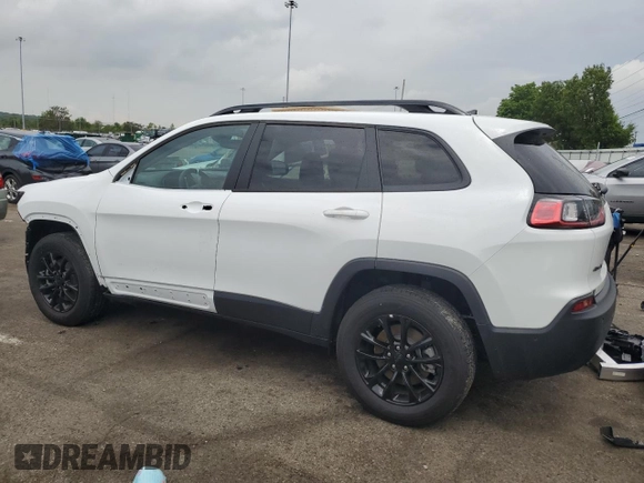 2023 Jeep Cherokee Altitude Lux z VIN 1C4PJMMB5PD107823, wystawiony jako Copart lot #57034345 z przebiegiem 4 578 mil mil oraz Szkoda całkowita • Salvage title. Historia ofert i sprzedaży dostępna na DreamBid. Obrazek 2.
