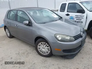2011 Volkswagen Golf z VIN WVWDA9AJ8BW009300, wystawiony jako IAAI lot #42480823 z przebiegiem 108 645 mil mil oraz . Historia ofert i sprzedaży dostępna na DreamBid. Obrazek 1.