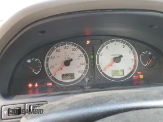 2003 Nissan Maxima SE z VIN JN1DA31A33T434264, wystawiony jako Copart lot #42189665 z przebiegiem 230 582 mil mil oraz Czysty tytuł • Clean title. Historia ofert i sprzedaży dostępna na DreamBid. Obrazek 9.