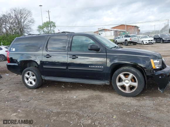 2013 Chevrolet Suburban LT with VIN 1GNSKJE70DR284785, listed as a IAAI auction lot 41838484 with 113,696 mi miles. Bid and sale history available at carsss.com. Image 13.