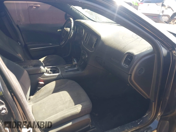 2015 Dodge Charger SXT with VIN 2C3CDXHG5FH928553, listed as a IAAI auction lot 42279342 with 129,402 mi miles and . Bid and sale history available at DreamBid. Image 5.