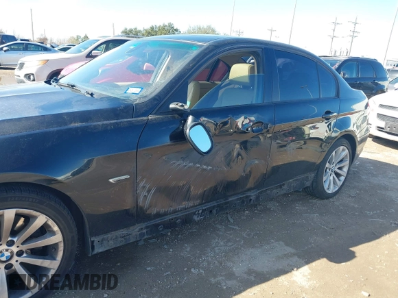 2011 BMW 3 Series 328i with VIN WBAPH7G56BNN04010, listed as a IAAI auction lot 41370777 with 1 mi miles. Bid and sale history available at carsss.com. Image 6.