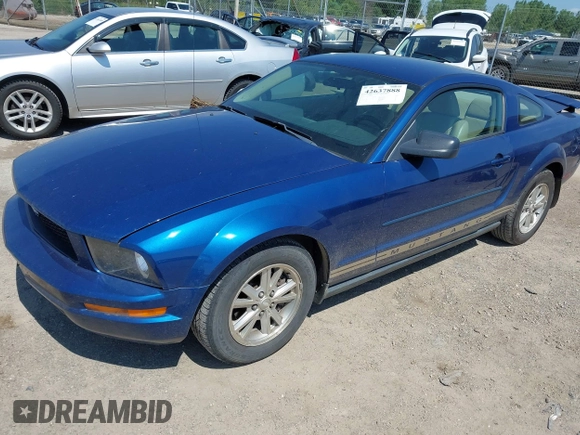 2007 Ford Mustang Deluxe with VIN 1ZVFT80N175341171, listed as a IAAI auction lot 42637888 with 122,279 mi miles and . Bid and sale history available at DreamBid. Image 17.