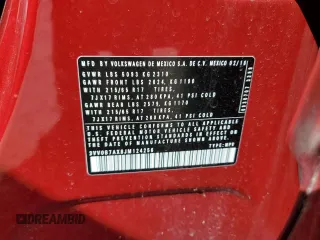 2018 Volkswagen Tiguan S z VIN 3VV0B7AX8JM124256, wystawiony jako Copart lot #53626695 z przebiegiem 82 171 mil mil oraz Szkody całkowita. Historia ofert i sprzedaży dostępna na DreamBid. Obrazek 13.