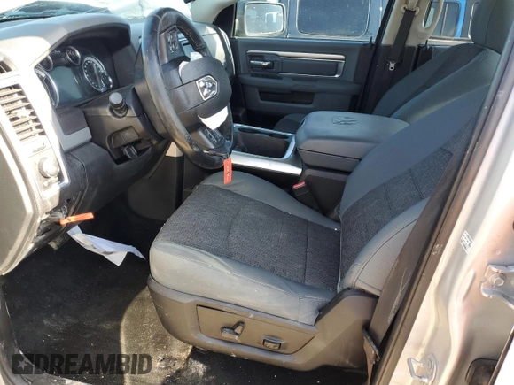 2016 Ram 1500 Lone Star z VIN 1C6RR6LT6GS241668, wystawiony jako Copart lot #46596195 z przebiegiem 157 602 mil mil oraz Tytuł czysty. Historia ofert i sprzedaży dostępna na DreamBid. Obrazek 7.