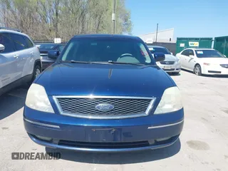 2005 Ford Five Hundred SEL with VIN 1FAFP24125G155321, listed as a IAAI auction lot 41934148 with 268,741 mi miles. Bid and sale history available at carsss.com. Image 6.