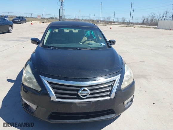 2015 Nissan Altima 2.5 SV with VIN 1N4AL3AP8FC498664, listed as a IAAI auction lot 41778661 with 143,242 mi miles. Bid and sale history available at carsss.com. Image 6.