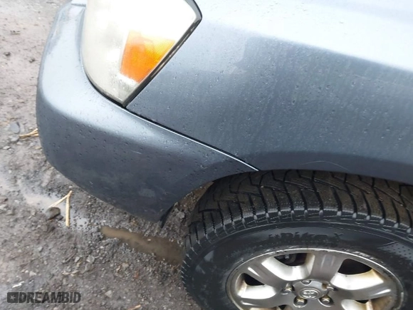 2004 Toyota Highlander with VIN JTEEP21A140053974, listed as a IAAI auction lot 42021517 with 215,387 mi miles. Bid and sale history available at carsss.com. Image 12.