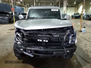 2024 Ford Bronco Outer Banks with VIN 1FMEE8BP2RLA43360, listed as a Copart auction lot 42874005 with 575 mi miles and Salvage title. Bid and sale history available at DreamBid. Image 5.