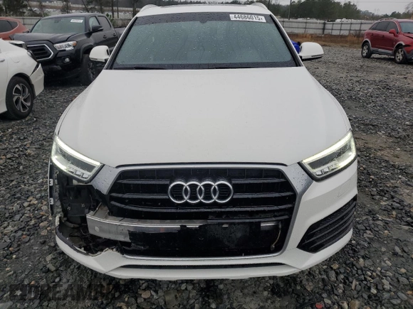 2018 Audi Q3 Premium Plus with VIN WA1HCCFS0JR002116, listed as a Copart auction lot 44686015 with 86,580 mi miles and Salvage title. Bid and sale history available at DreamBid. Image 5.