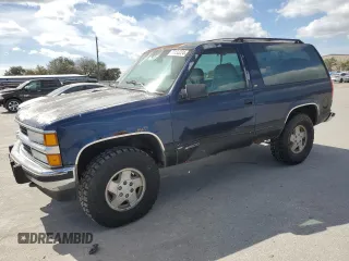 1994 Chevrolet Blazer z VIN 1GNEK18KXRJ380121, wystawiony jako Copart lot #77133224 z przebiegiem 247 414 mil mil oraz Czysty tytuł • Clean title. Historia ofert i sprzedaży dostępna na DreamBid. Obrazek 1.