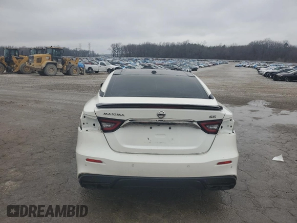 2019 Nissan Maxima Platinum z VIN 1N4AA6AV5KC373153, wystawiony jako Copart lot #43813565 z przebiegiem 106 698 mil mil oraz Szkody całkowita. Historia ofert i sprzedaży dostępna na DreamBid. Obrazek 6.