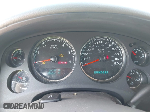 2007 Chevrolet Suburban LT with VIN 3GNFK16397G116032, listed as a IAAI auction lot 42391864 with 226,280 mi miles and . Bid and sale history available at DreamBid. Image 7.