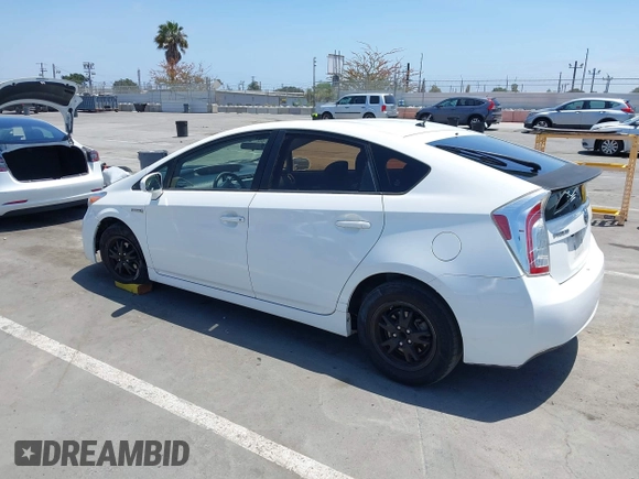 2013 Toyota Prius One z VIN JTDKN3DUXD5657826, wystawiony jako IAAI lot #42346122 z przebiegiem 129 882 mil mil oraz . Historia ofert i sprzedaży dostępna na DreamBid. Obrazek 3.
