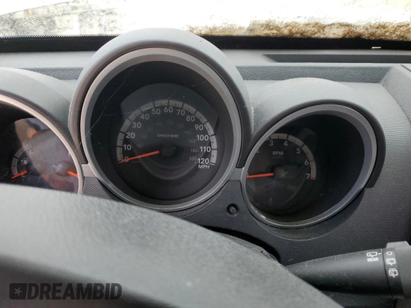 2011 Dodge Nitro SXT z VIN 1D4PT5GK0BW564938, wystawiony jako Copart lot #76313854 z przebiegiem Nie podano mil oraz Czysty tytuł • Clean title. Historia ofert i sprzedaży dostępna na DreamBid. Obrazek 9.