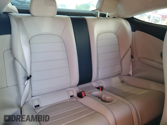 2017 Mercedes-Benz C 300 с VIN WDDWJ4KB5HF408991, выставлен на аукционе Copart как лот 60410545 с пробегом 71 829 миль миль и Списание • Salvage title. История ставок и продаж доступна на DreamBid. Изображение 10.