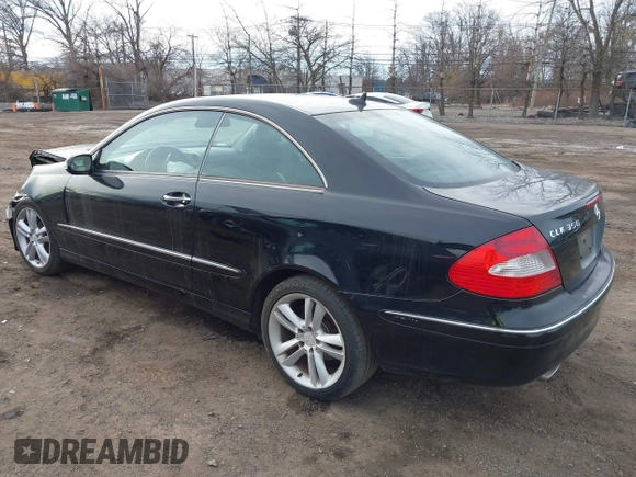 2008 Mercedes-Benz CLK 350 with VIN WDBTJ56H28F245782, listed as a IAAI auction lot 41512400 with 137,157 mi miles and . Bid and sale history available at carsss.com. Image 3.