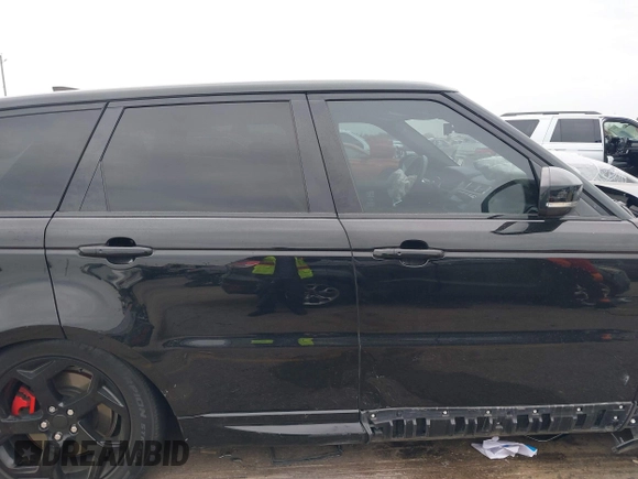 2019 Land Rover Range Rover Sport HSE with VIN SALWR2RV9KA418735, listed as a IAAI auction lot 41014298 with 75,388 mi miles. Bid and sale history available at carsss.com. Image 12.
