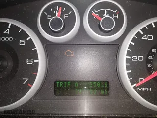 2007 Ford Fusion SE with VIN 3FAHP07Z87R279863, listed as a IAAI auction lot 41912611 with 197,703 mi miles. Bid and sale history available at carsss.com. Image 7.