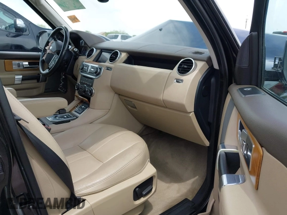2016 Land Rover LR4 HSE с VIN SALAG2V66GA833808, выставлен на аукционе IAAI как лот 40630890 с пробегом 72 639 миль миль и . История ставок и продаж доступна на DreamBid. Изображение 5.