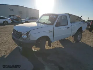 2002 Ford Ranger XL with VIN 1FTYR10D72PB34841, listed as a Copart auction lot 42398815 with 117,814 mi miles and Salvage Title. Bid and sale history available at carsss.com. Image 1.